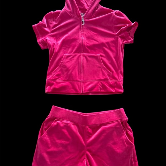 Juicy Couture Pink Velour Jacket & Shorts tracksuit Set with Rhinestones - Picture 8 of 16